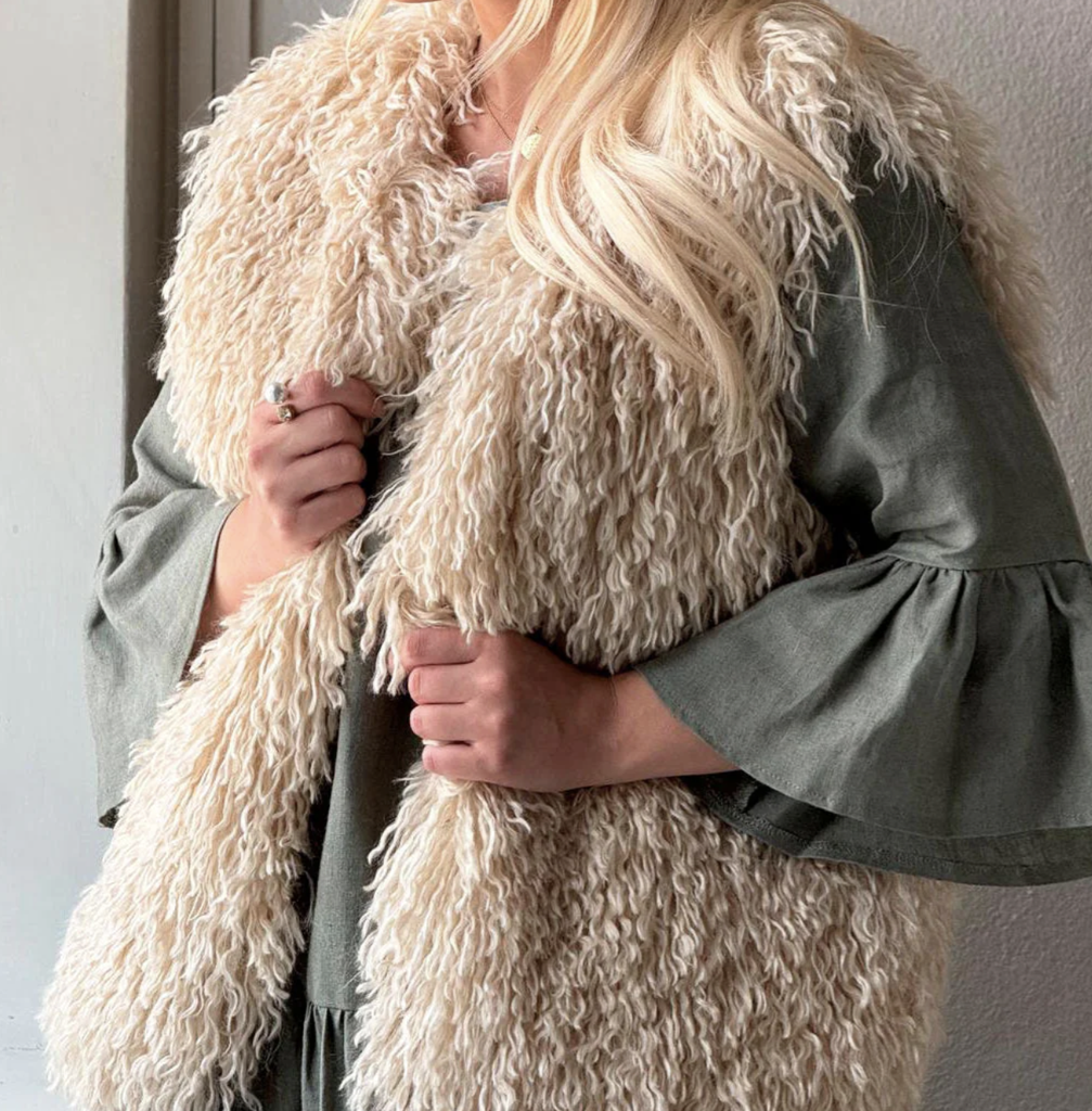 BYPIAS - Gilet Furry (off white)