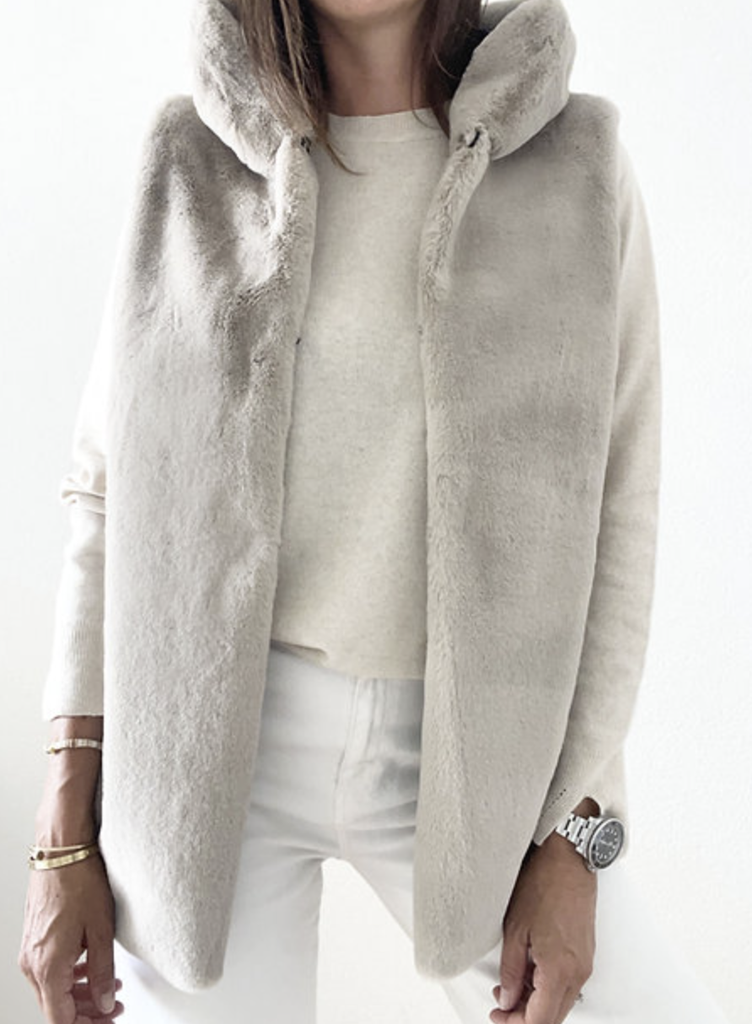 MANIDOU - Long Gilet - Inuit Vest (white