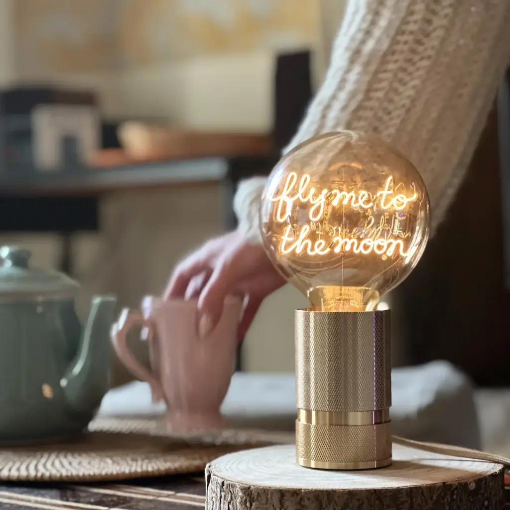 Ampoule Elio - Fly Me To The Moon (ambrée)