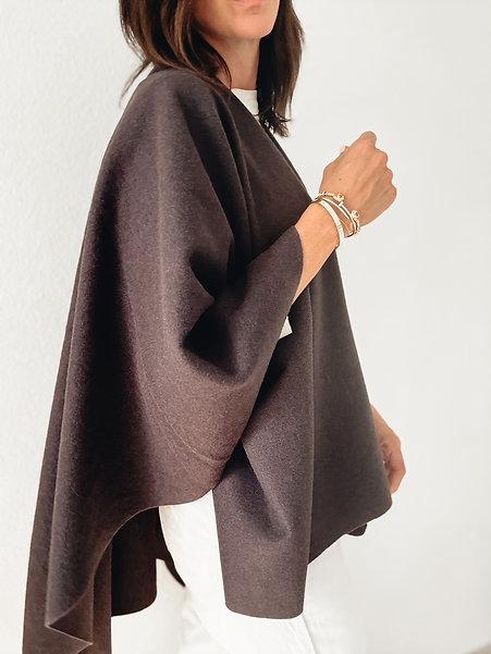 MANIDOU - Poncho Sierra - Choco