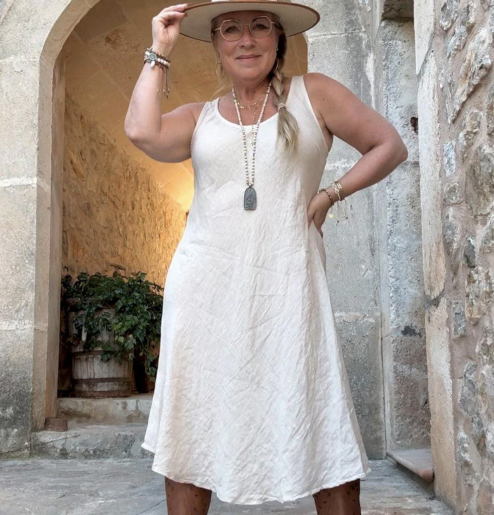 BYPIAS - Robe Dawn (sand)