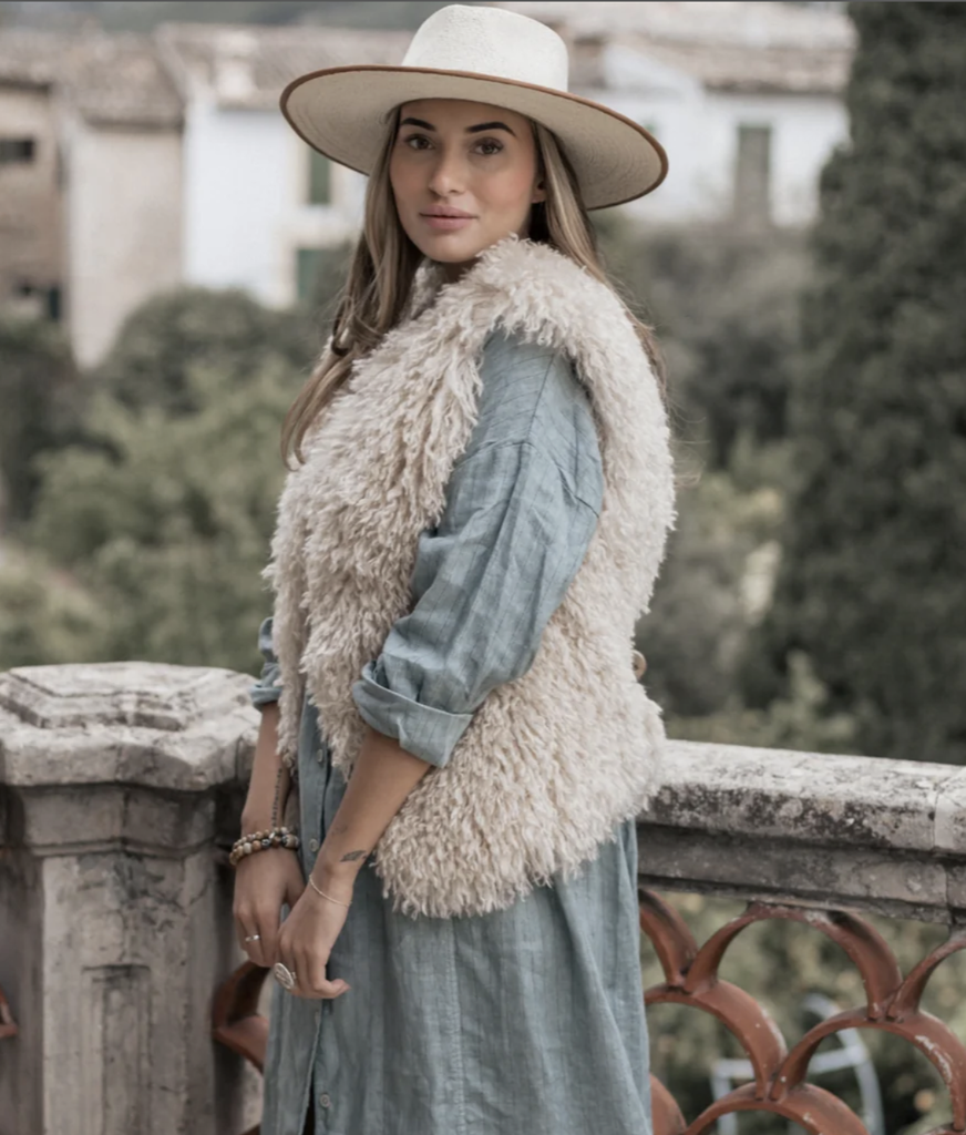 BYPIAS - Gilet Furry (off white)