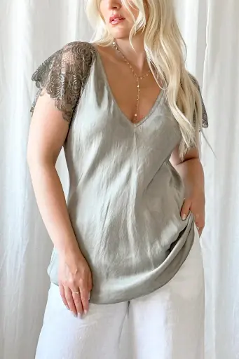 BYPIAS - Top Reina (taupe)